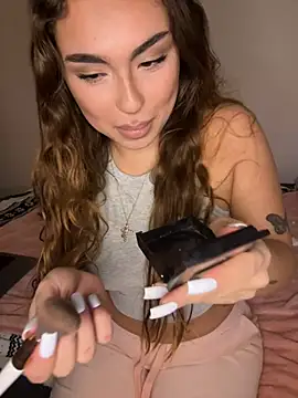 Snapshot of mint_melissaaa chatting on 12-18-24, 09:29 mint melissaaa online show from 12-18-24, 09:29