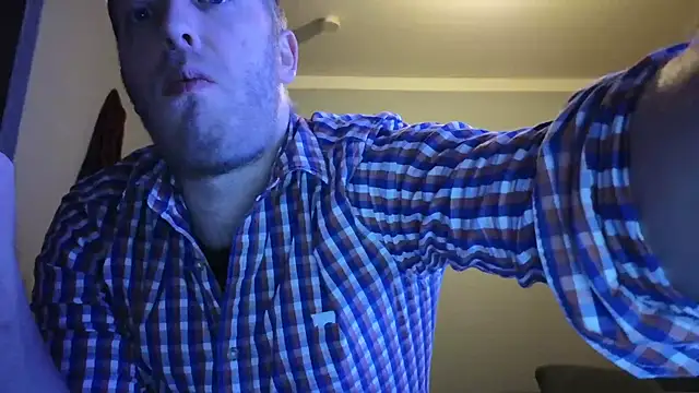 Henner33 online show from 01-11-25, 06:23