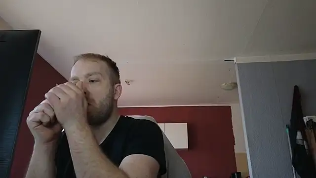 Henner33 online show from 03-12-26, 11:05