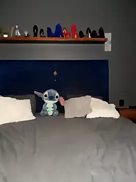 Snapshot of Ursa_sexy chatting on 10-14-25, 06:14 Ursa sexy online show from 10-14-25, 06:14