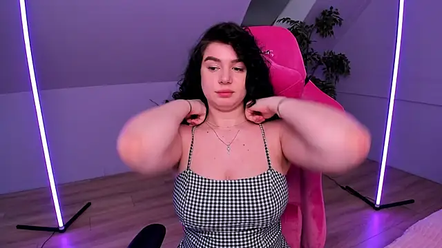 Snapshot of MelanieCarterr chatting on 02-27-25, 12:21 MelanieCarterr online show from 02-27-25, 12:21