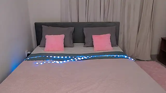 Snapshot of MelanieCarterr chatting on 11-20-25, 02:45 MelanieCarterr online show from 11-20-25, 02:45