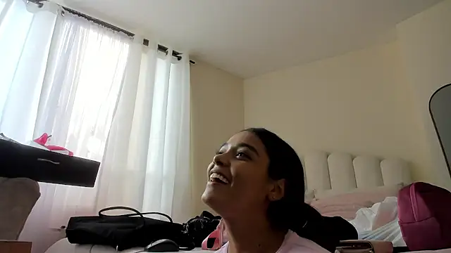 evely coelloo online show from 02-04-26, 07:42