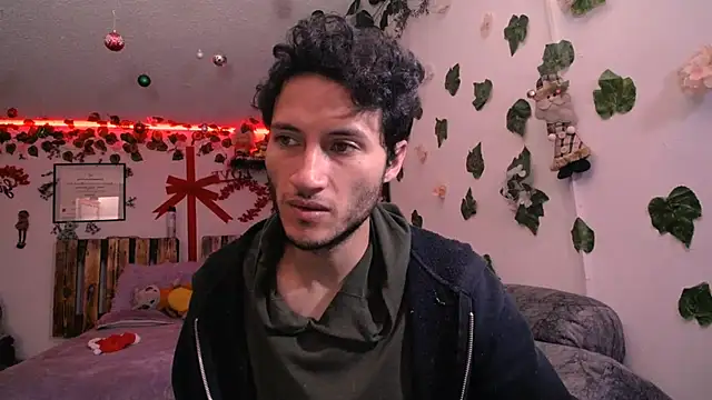 Afroditapoloo online show from 12-14-24, 04:09