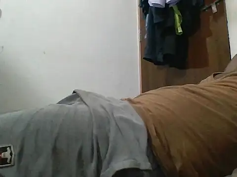 CuteyCouple online show from 04-12-26, 06:35