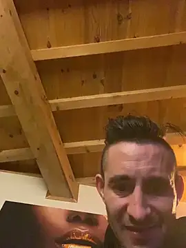 Snapshot of Bigkisslove chatting on 03-14-26, 04:40 Bigkisslove online show from 03-14-26, 04:40