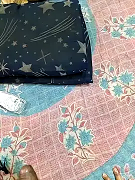 Snapshot of GF_nd_BF_ chatting on 10-31-25, 07:42 GF nd BF  online show from 10-31-25, 07:42