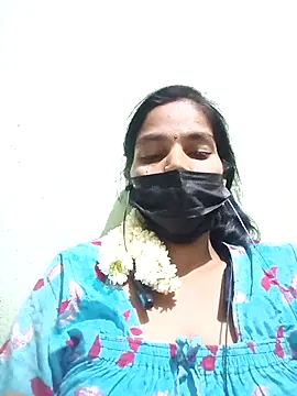 anusiya01 online show from 09-26-25, 06:45