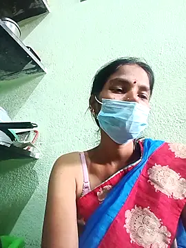 Snapshot of anusiya01 chatting on 12-18-25, 03:23 anusiya01 online show from 12-18-25, 03:23