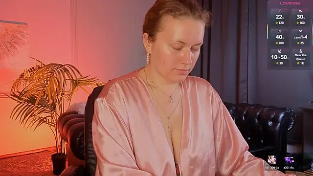 Snapshot of Ariell_Margot_ chatting on 05-05-26, 05:26 Ariell Margot online show from 05-05-26, 05:26