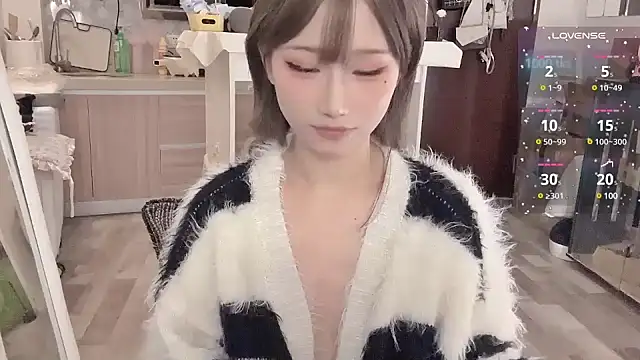 Snapshot of -XunMengLong- chatting on 02-17-25, 09:41 -XunMengLong- online show from 02-17-25, 09:41