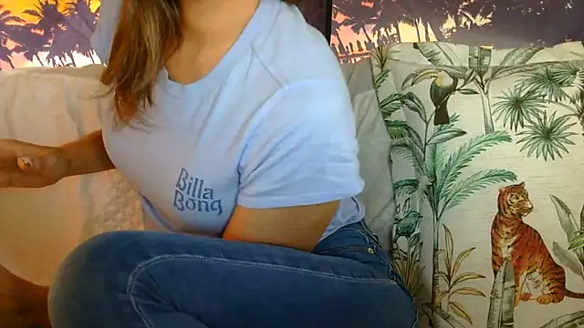 Snapshot of Sexyhottpunani chatting on 10-14-25, 05:25 Sexyhottpunani online show from 10-14-25, 05:25