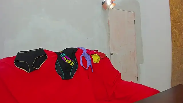 YourSuperModel online show from 02-14-25, 10:38