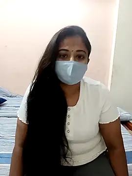 DIZZLING DIVA online show from 12-24-24, 12:22