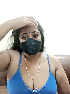 DIZZLING DIVA online show from 12-29-24, 01:45