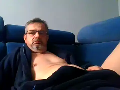 axecoman60 online show from 02-16-25, 07:05