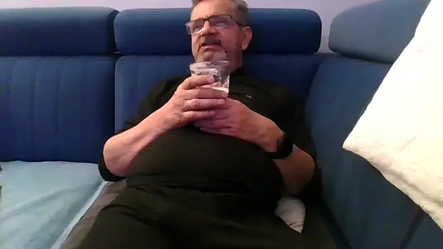 axecoman60 online show from 03-07-25, 06:11