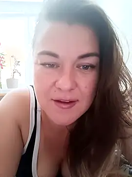 Snapshot of LunikaLunaX chatting on 09-09-25, 09:53 LunikaLunaX online show from 09-09-25, 09:53