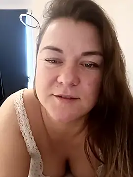Snapshot of LunikaLunaX chatting on 01-19-26, 07:34 LunikaLunaX online show from 01-19-26, 07:34