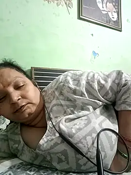 Kavya kapoor online show from 12-17-25, 05:41