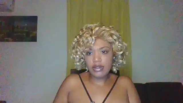 Snapshot of thekelliecapri chatting on 06-28-26, 07:58 thekelliecapri online show from 06-28-26, 07:58