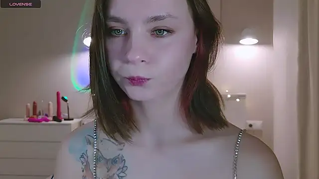 Snapshot of Pink_SeaGul chatting on 01-11-25, 04:46 Pink SeaGul online show from 01-11-25, 04:46