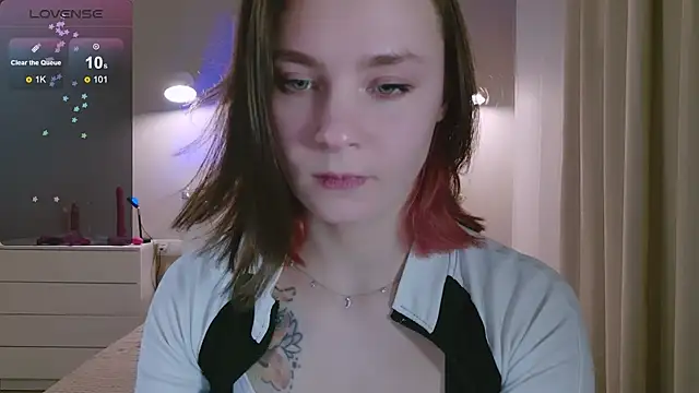 Snapshot of Pink_SeaGul chatting on 01-17-25, 08:11 Pink SeaGul online show from 01-17-25, 08:11