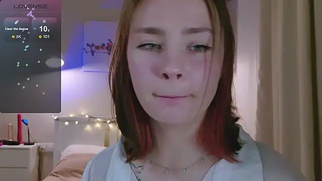 Snapshot of Pink_SeaGul chatting on 01-18-25, 05:26 Pink SeaGul online show from 01-18-25, 05:26