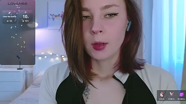 Snapshot of Pink_SeaGul chatting on 01-28-25, 10:45 Pink SeaGul online show from 01-28-25, 10:45