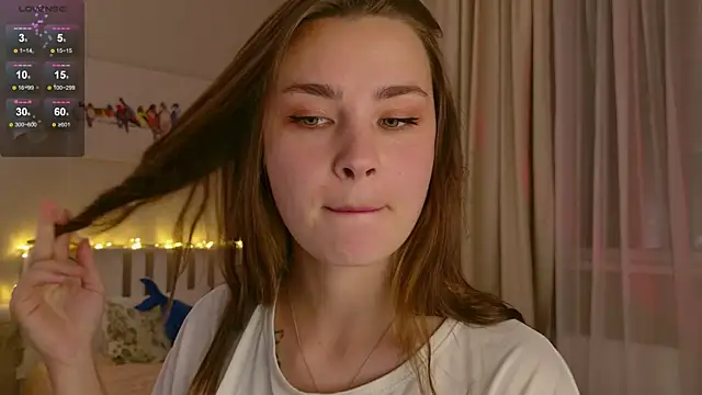 Snapshot of Pink_SeaGul chatting on 09-25-25, 05:05 Pink SeaGul online show from 09-25-25, 05:05