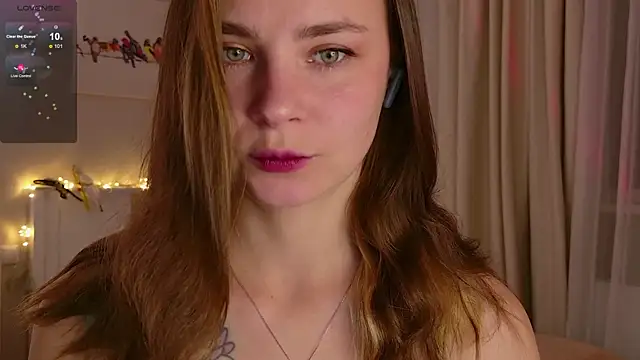 Snapshot of Pink_SeaGul chatting on 09-28-25, 05:07 Pink SeaGul online show from 09-28-25, 05:07