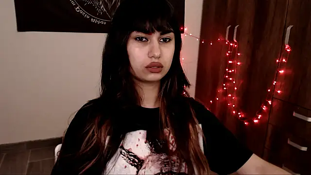 Snapshot of Little-Lucifer chatting on 05-13-26, 10:17 Little-Lucifer online show from 05-13-26, 10:17