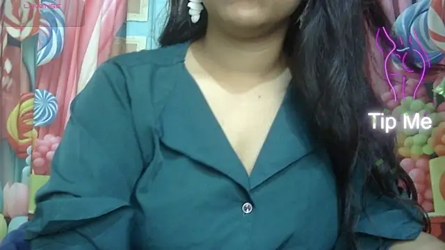 Preeti-Sexy online show from 05-12-26, 04:42