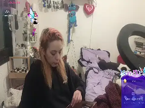 kattleya1407 online show from 03-08-25, 12:55