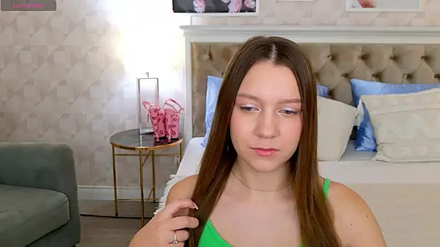 AliceBrayan online show from 01-26-25, 05:13