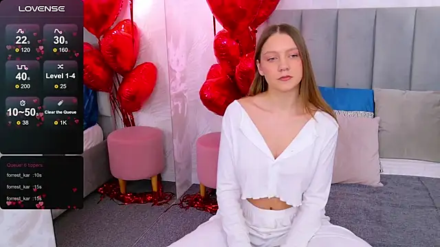 AliceBrayan online show from 02-18-25, 08:27