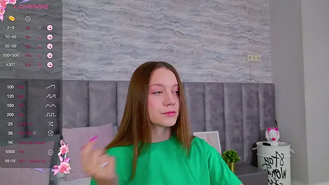 AliceBrayan online show from 03-21-25, 05:11