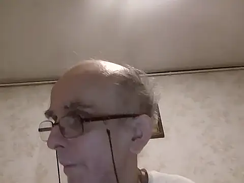 Snapshot of mariusica1@xh chatting on 10-22-25, 07:57 mariusica1xh online show from 10-22-25, 07:57