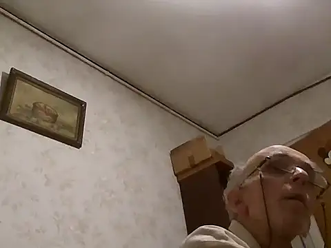 Snapshot of mariusica1@xh chatting on 10-23-25, 08:40 mariusica1xh online show from 10-23-25, 08:40