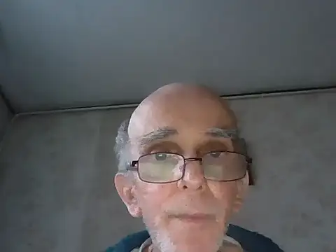 Snapshot of mariusica1@xh chatting on 10-24-25, 03:08 mariusica1xh online show from 10-24-25, 03:08