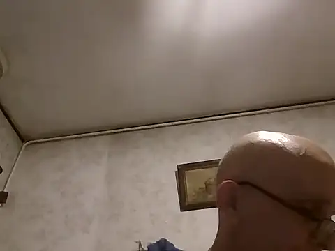 Snapshot of mariusica1@xh chatting on 11-07-25, 11:49 mariusica1xh online show from 11-07-25, 11:49