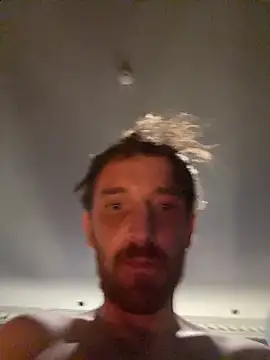 Snapshot of PocoLoco420 chatting on 11-02-25, 04:37 PocoLoco420 online show from 11-02-25, 04:37