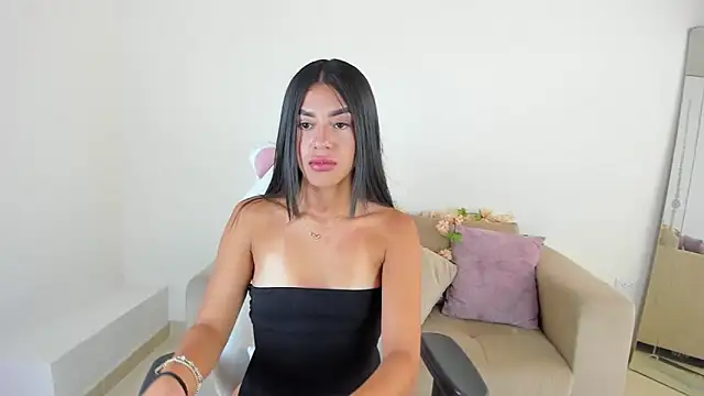 Charlotte cowell sub1  online show from 03-10-25, 09:51