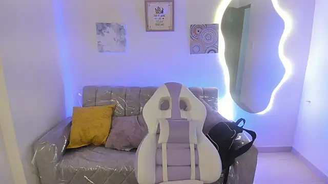 Charlotte cowell sub1  online show from 10-08-25, 03:31