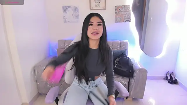 Charlotte cowell sub1  online show from 12-02-25, 03:29