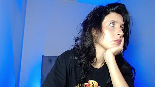 bellatrix25 online show from 04-23-26, 03:36