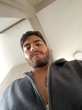 thomas gun online show from 10-26-25, 08:04