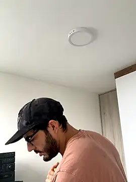 thomas gun online show from 12-05-25, 03:41