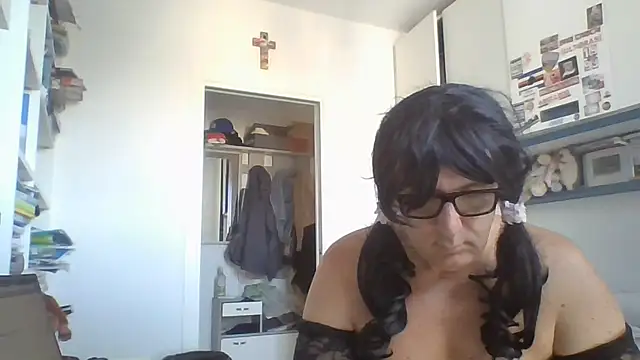 Snapshot of brindisiroby chatting on 06-23-26, 07:39 brindisiroby online show from 06-23-26, 07:39