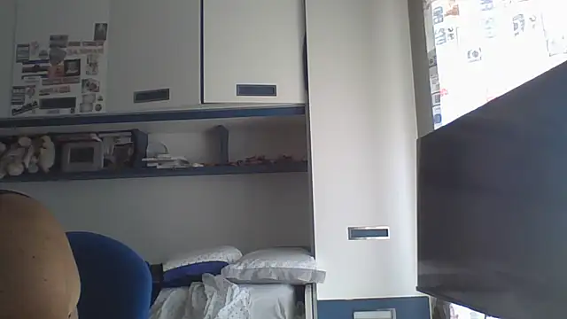 Snapshot of brindisiroby chatting on 07-10-26, 10:51 brindisiroby online show from 07-10-26, 10:51